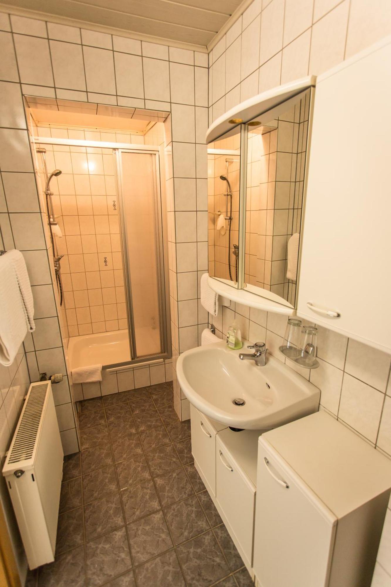 Hotel Leyscher Hof Leutesdorf الغرفة الصورة